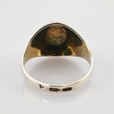 Silberring mit zwei gravierten Punzen 2AC4 und 925 auf der Innenseite des Bands