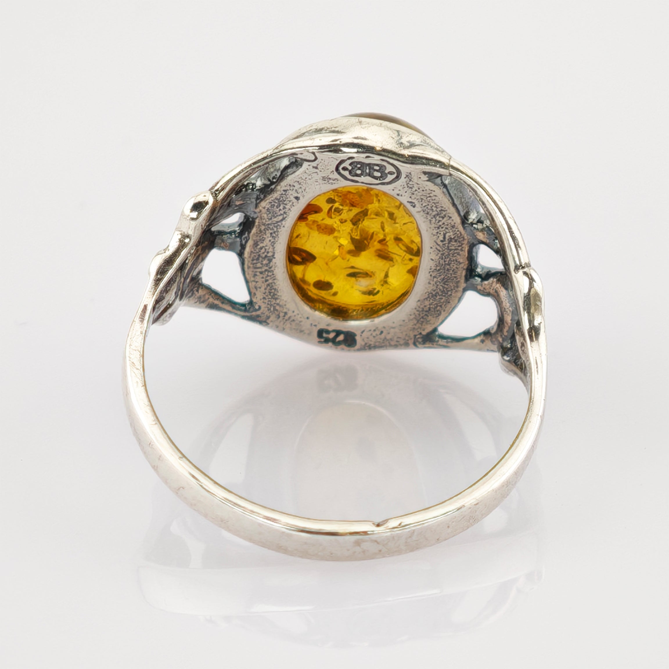 Silberring mit Bernsteineinsatz und Punze 825 für Sterlingsilber