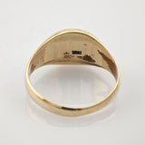 Vintage-Goldring mit eingeprägter 375-Punze und sichtbaren Gebrauchsspuren am Band