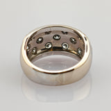 Ring aus Weißgold mit Diamanten