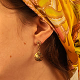 Vergoldete Silber-Ohrringe mit urbanem Charme