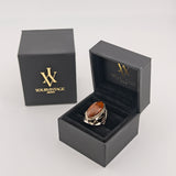 Mythischer Charakter-Ring mit Bernstein