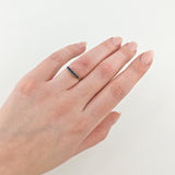 Eleganter Weißgold-Ring mit 7 blauen Spinellen