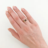 Goldring mit zentralem Rubin