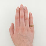 Goldring mit Diamantakzent