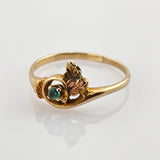 Ring aus Gold mit blauem Spinell