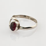 Ring mit Amethyst-Cabochon