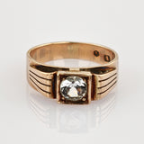 Klassicher Goldring mit Bergkristall