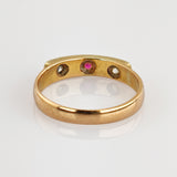 Antiker Goldring mit Rubin und Diamanaten