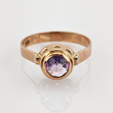 Moderner Goldring mit violettem Quarz – eleganter Damenring