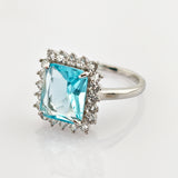 Silber Ring mit lichtblauem Solitärstein