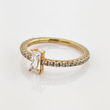 Goldring mit Glassteinen, Baguetteschliff um 1960