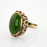 Goldring mit Nephrit im Stil der 1960er Jahre