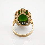 Goldring mit Nephrit im Stil der 1960er Jahre