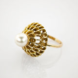 Goldring mit Perle im Stil der 1960er Jahre
