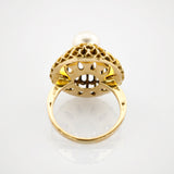 Goldring mit Perle im Stil der 1960er Jahre